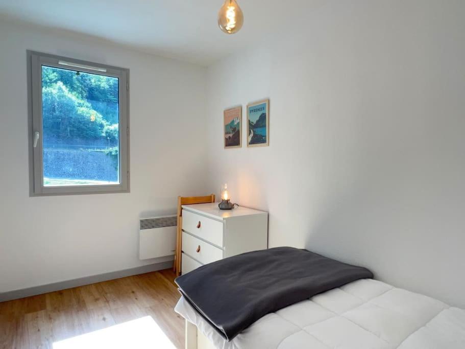 T3 Centre Ville Avec Parking, Balcon Et Wifi. 5P. Cauterets Bagian luar foto